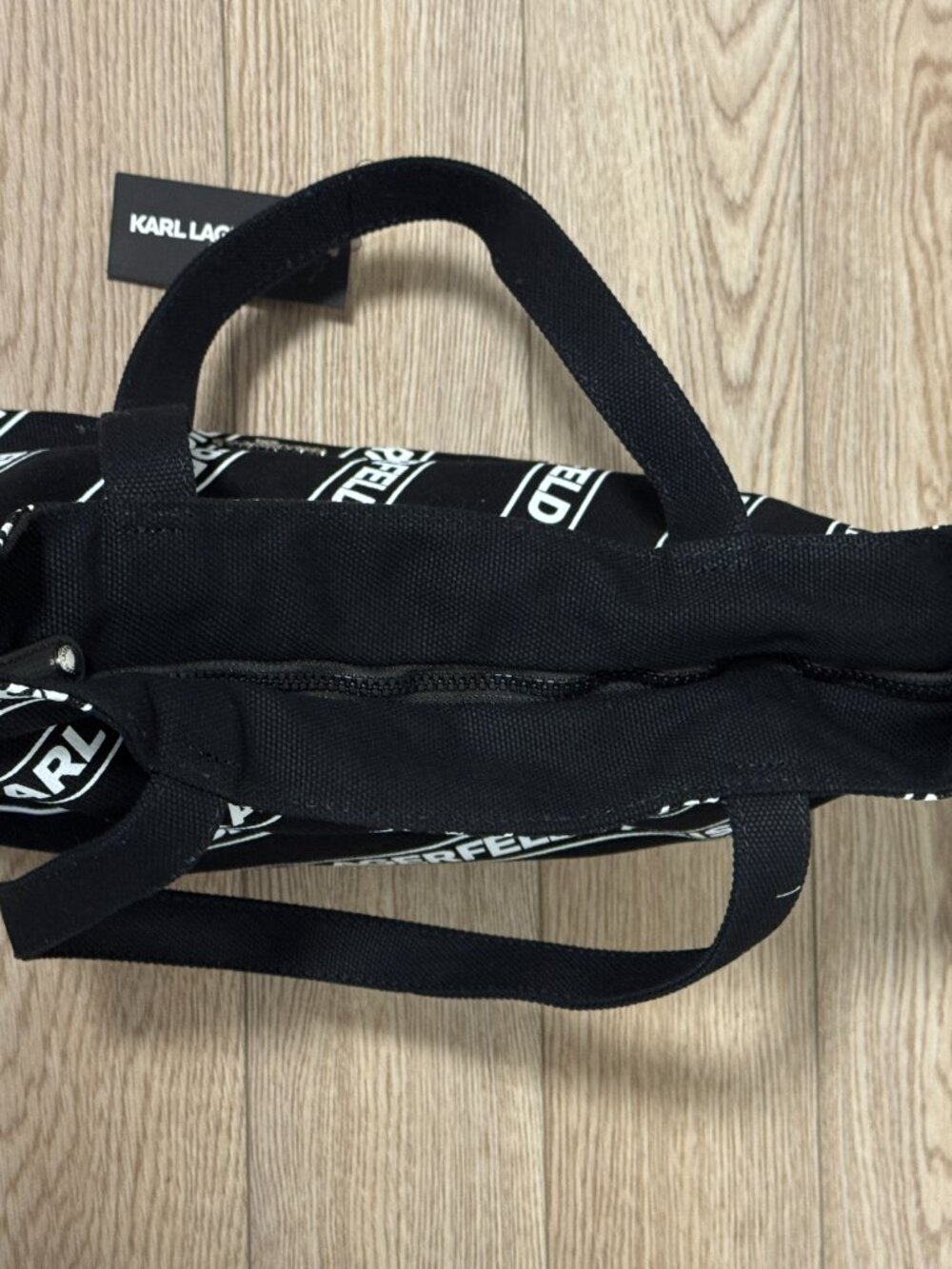Karl Lagerfeld Bag - Picture 4 of 4